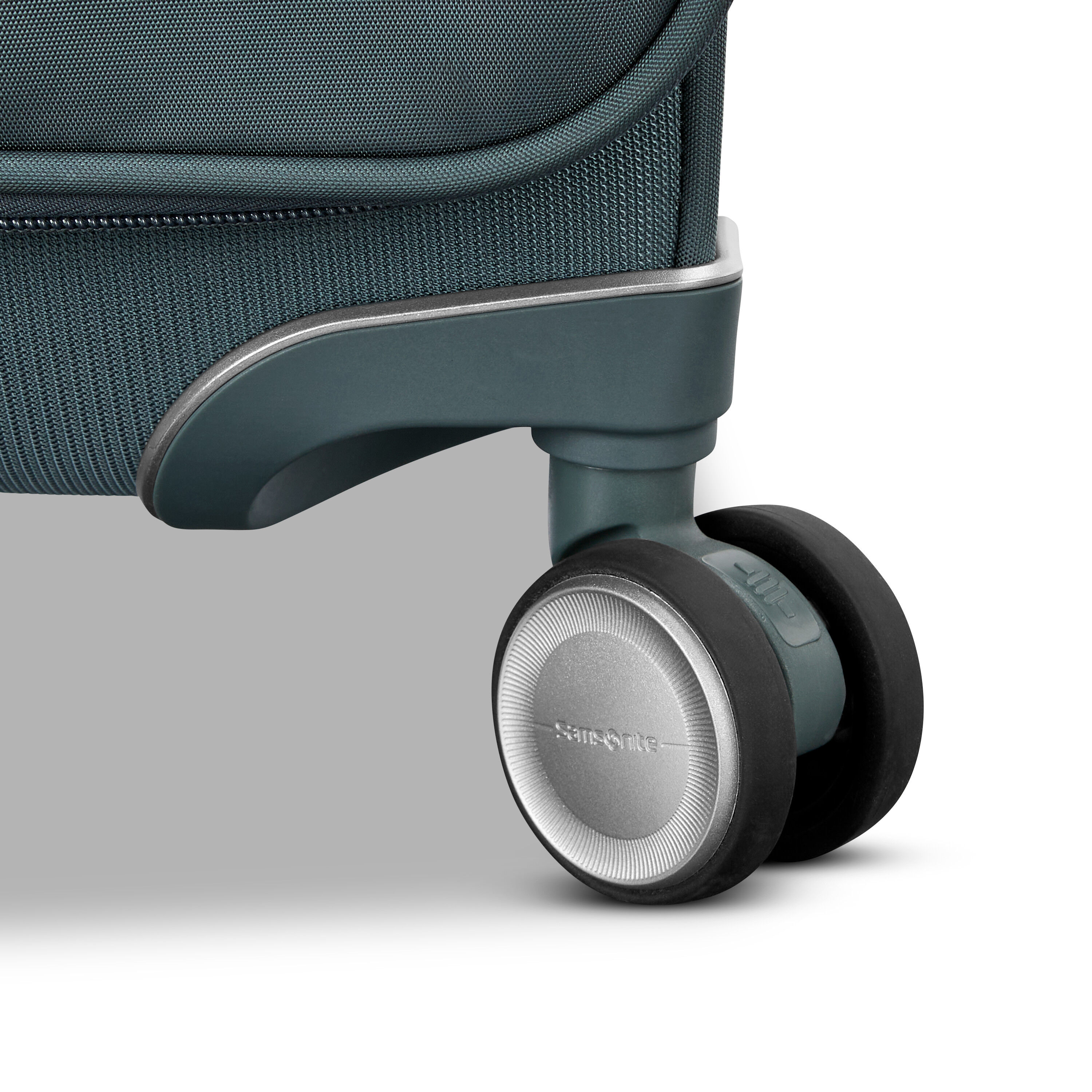 Silhouette 18 Softside Large Spinner in the color Slate Blue. image number 9