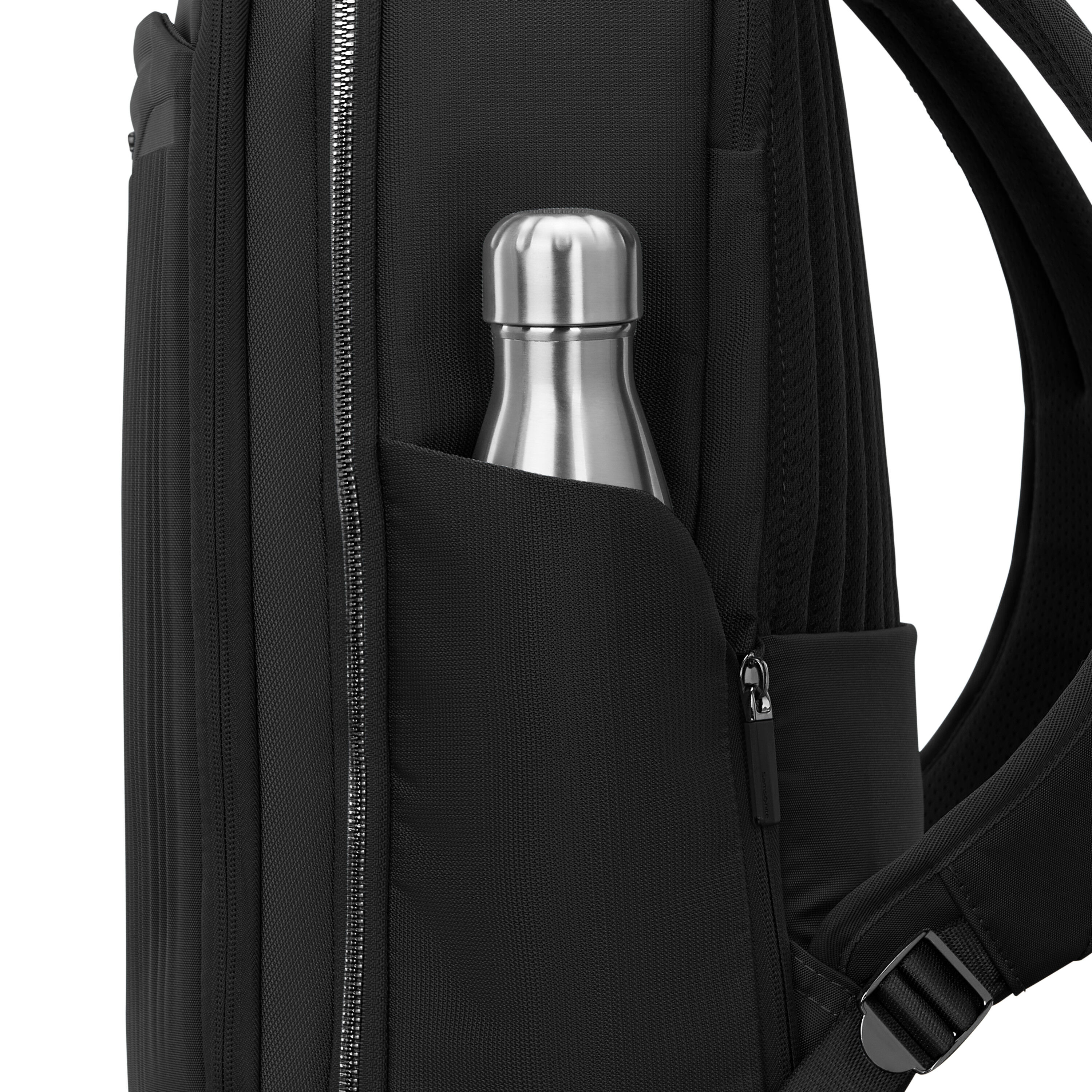 Silhouette 18 Classic Backpack in the color Black. image number 5
